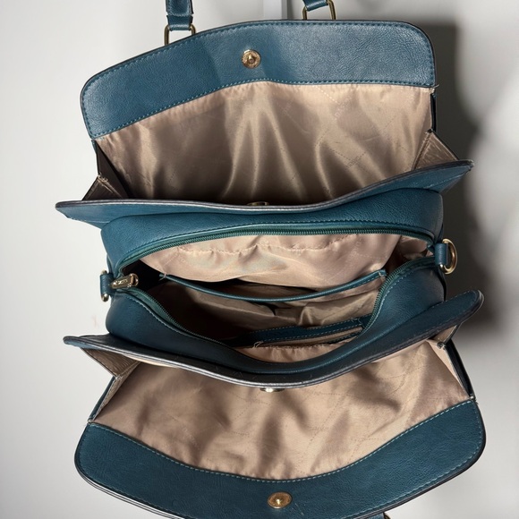 Dasien Blue/Green Teal Purse for Women. Leather Shoulder Bag with Gold Accents - Picture 6 of 12